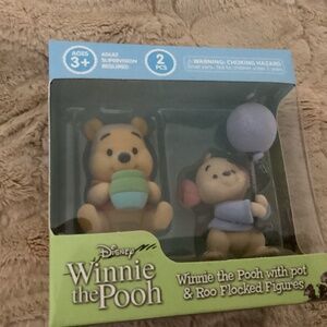 New Disney Winnie the Pooh with Poot and Roo Flocked Figures